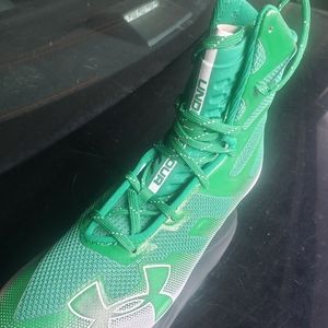Baseball shoes